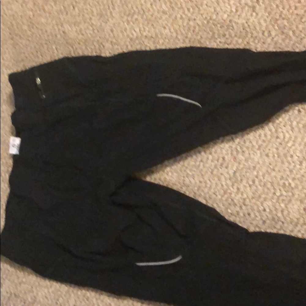 Tasc Capri Workout pants